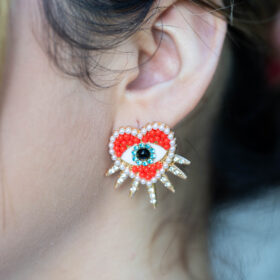 Aretes Sagrado Corazón & Ojo Místico: Protección, Amor Consciente y Brillo Sagrado
