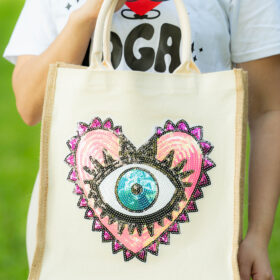 Bolso Tote Jute & Lino Sacred Heart Pink: Amor Incondicional, Protección y Brillo Consciente