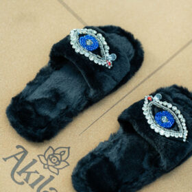 Pantuflas Fluffy Black Eye: Calidez, Lujo Consciente y Protección Intuitiva