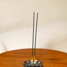 Porta-Incienso Flor de Loto Bronce: Eleva tu Ritual, Pureza y Sobriedad